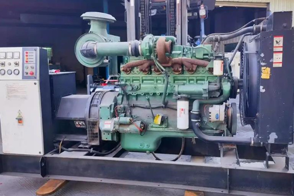 怎么從康明斯發電機組的機油壓力表看故障所在部位？